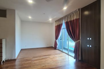 TAMAN BUKIT HIJAU (GREEN HILL PARK)