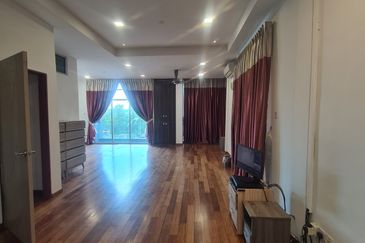 TAMAN BUKIT HIJAU (GREEN HILL PARK)