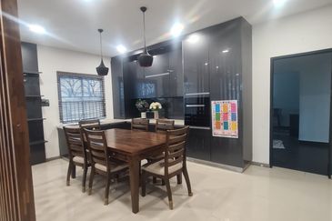 TAMAN BUKIT HIJAU (GREEN HILL PARK)