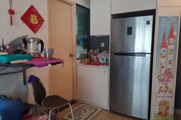 University Prime Condominium