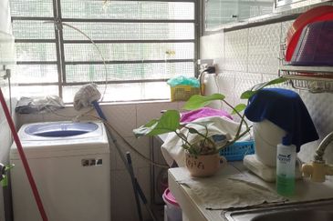 University Prime Condominium