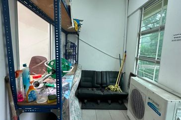 Double storey shoplot | Intermediate unit | Luyang perdana | KK | Sabah For Sale