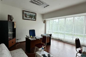 Double storey shoplot | Intermediate unit | Luyang perdana | KK | Sabah For Sale