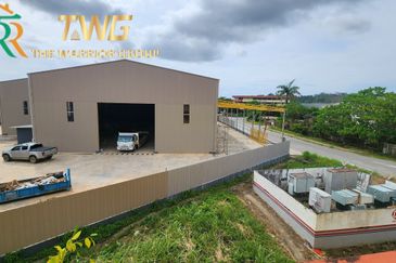 Sri Kemajuan Inanam Light Industry 3 Storey Corner | Block B | KK | Sabah For Sale or For Rent