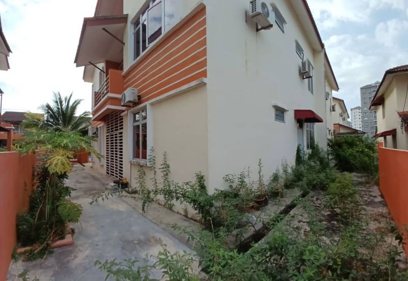 Taman Teluk Air Tawar Indah