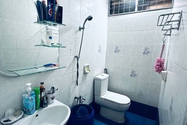 Taman Kenari Indah Sungai Petani Kedah Fully Renovated Semi D Harga Nego 