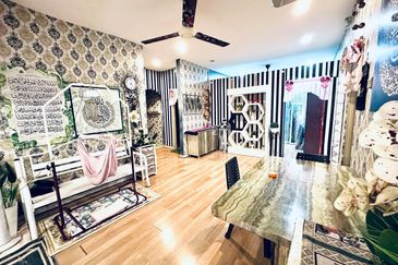 Taman Kenari Indah Sungai Petani Kedah Fully Renovated Semi D Harga Nego 