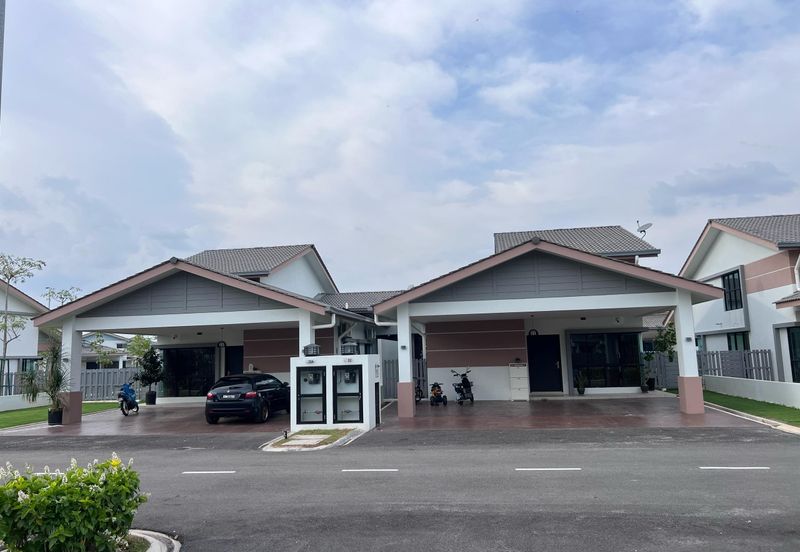 Nusa Cinta@Setia Fontaines