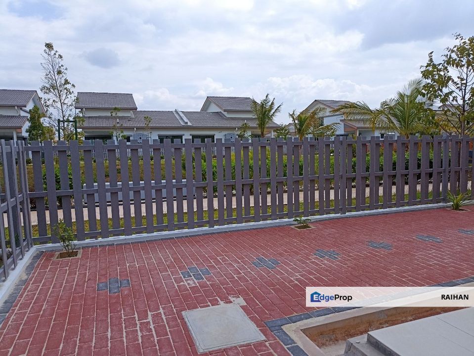 Nusa Cinta Setia Fontaines Bertam New Non Bumi Semi D , Penang, Kepala Batas