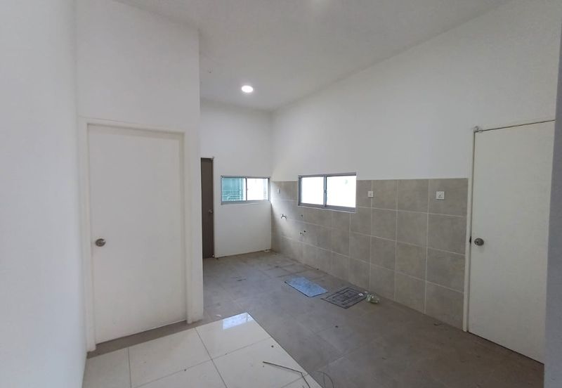 YARRA PARK WESTFIELD