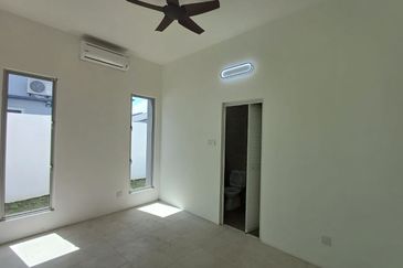 YARRA PARK WESTFIELD