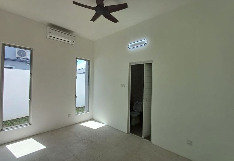 YARRA PARK WESTFIELD