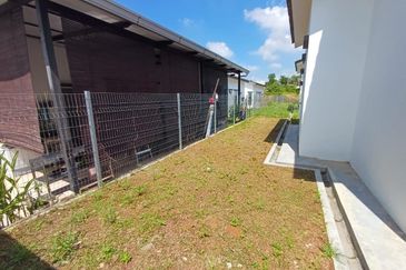 YARRA PARK WESTFIELD