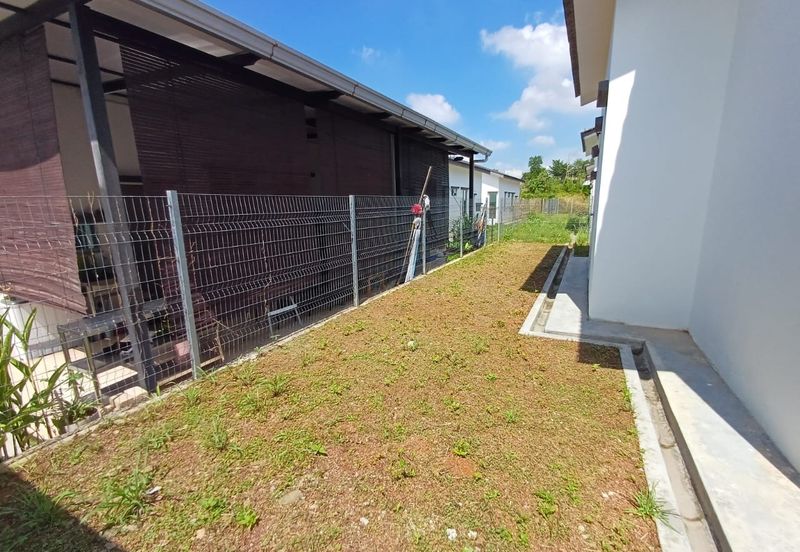 YARRA PARK WESTFIELD