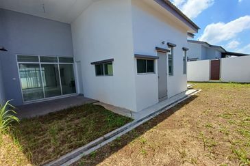 YARRA PARK WESTFIELD