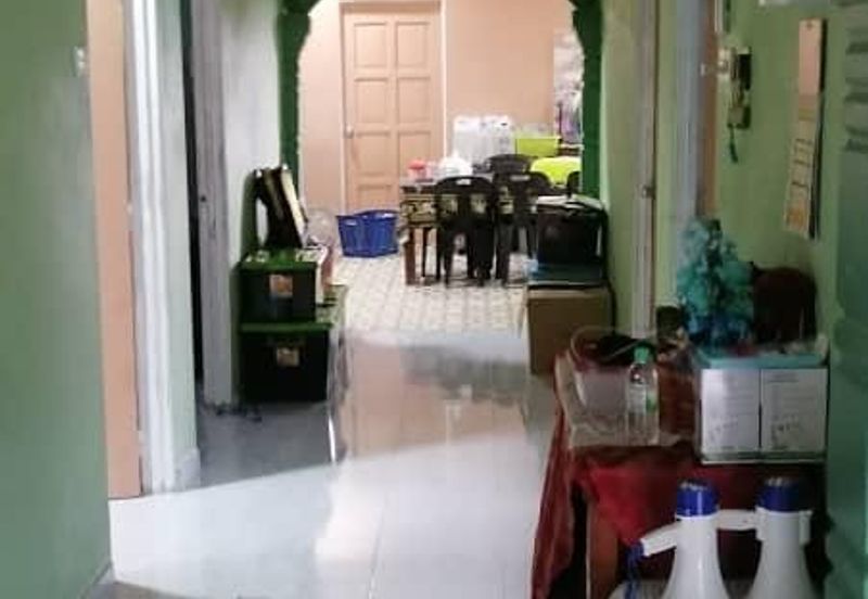 Tanah Dusun Banyak Pokok Buah dan Banglo Geran Individu Tepi Jalan Besar 