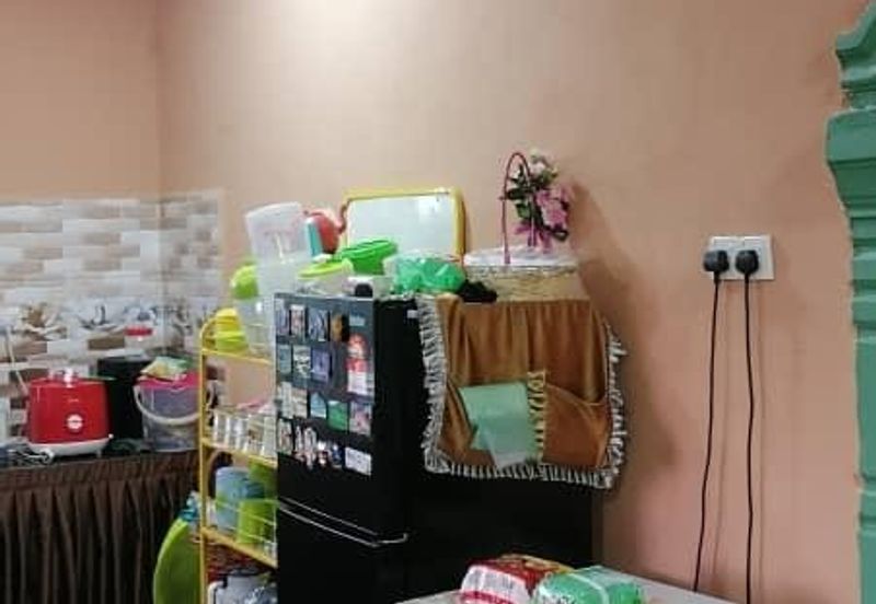 Tanah Dusun Banyak Pokok Buah dan Banglo Geran Individu Tepi Jalan Besar 