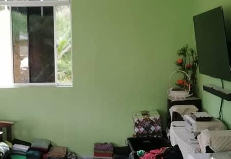 Tanah Dusun Banyak Pokok Buah dan Banglo Geran Individu Tepi Jalan Besar 