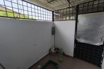 Taman Beringin Kulim Kedah Non Bumi Renovated Semi D 