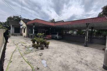 Taman Beringin Kulim Kedah Non Bumi Renovated Semi D 