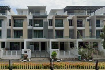 Raffles Residence 199