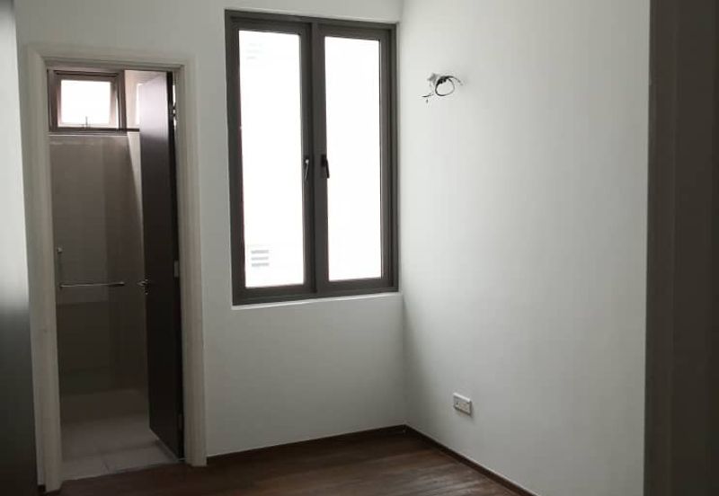 Raffles Residence 199