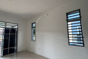 Taman Suria Firus Parit Buntar Non Bumi Renovated Semi D