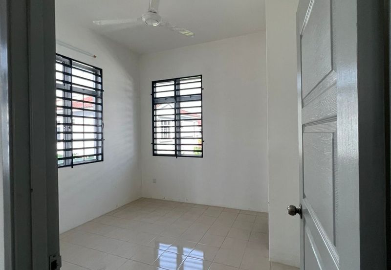 Taman Suria Firus Parit Buntar Non Bumi Renovated Semi D