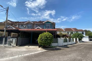 Taman Teratai Idaman Batu Kawan Penang Renovated Freehold Corner Lot