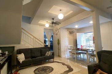 Taman Teratai Idaman Batu Kawan Penang Renovated Freehold Corner Lot