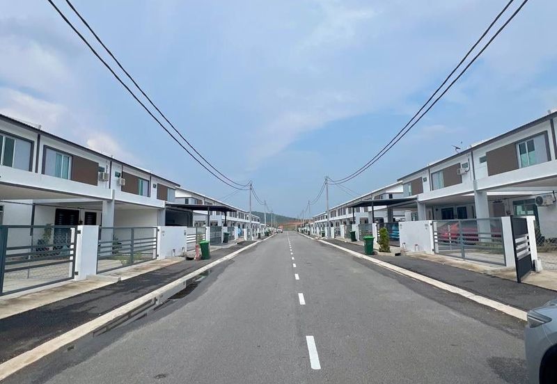 YARRA PARK WESTFIELD