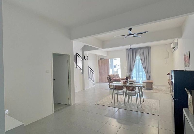 YARRA PARK WESTFIELD