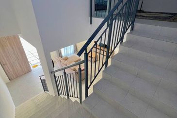 YARRA PARK WESTFIELD