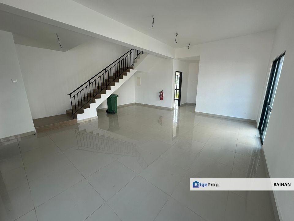 Nusa Cinta Setia Fontaines Two Storey End Lot Gated Guarded , Penang, Kepala Batas