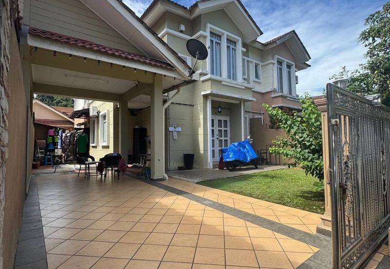 Persiaran Puncak Alam 1 