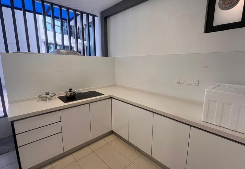 Queens Residences Q2