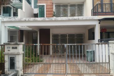 Taman Desiran Tanjung Tanjung Bungah Terrace Near Gurney Drive 3 Living Rooms