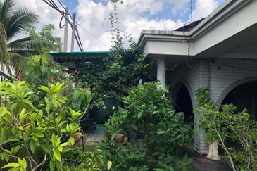 Taman Bersatu Kulim Kedah Non Bumi Semi D Fully Renovated and Extended Harga Nego