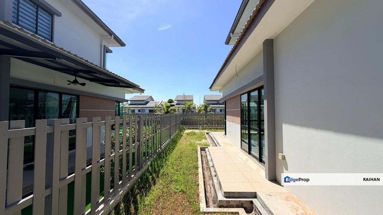 Nusa Cinta Setia Fontaines Semi D Non Bumi Freehold, Penang, Kepala Batas