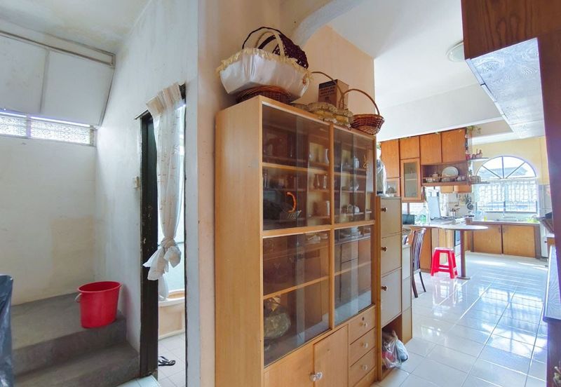 Taman Gedung Heights Banyan Lepas Penang Renovated Corner Lot