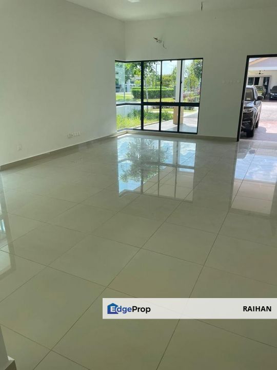 Nusa Cinta Setia Fontaines Link Semi D, Penang, Kepala Batas