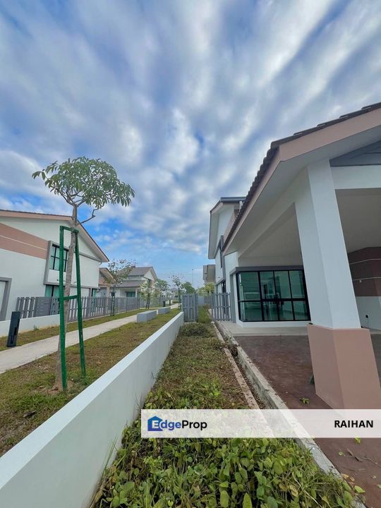 Nusa Cinta Setia Fontaines Bertam End Lot Baru, Penang, Kepala Batas