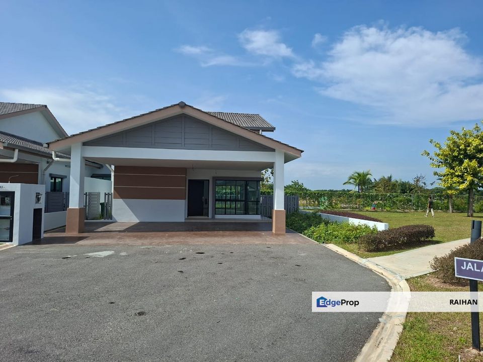 Nusa Cinta Setia Fontaines Bertam Semi D End Lot Baru, Penang, Kepala Batas