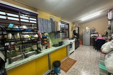 Taman Mahsuri Padang Serai Partly Furnished Endlot 