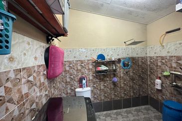 Taman Mahsuri Padang Serai Partly Furnished Endlot 