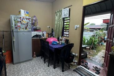 Taman Mahsuri Padang Serai Partly Furnished Endlot 