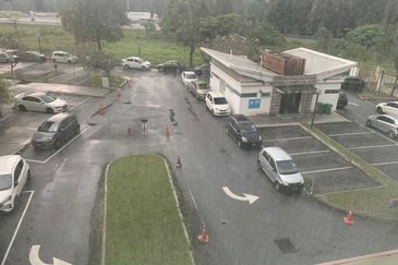 Laman Seri Business Park