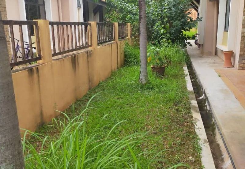 Lovina Ambangan Heights Sungai Petani Free Facing Renovated Bungalow 