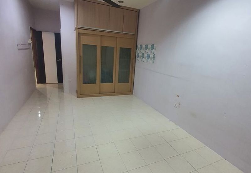 Kulim Hi-Tech Park Semi Furnished Non Bumi Terrace 