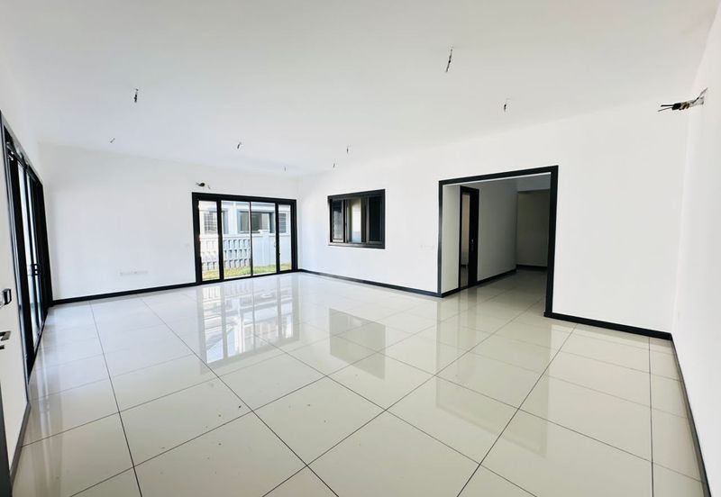 Hevea Elmina Gardens